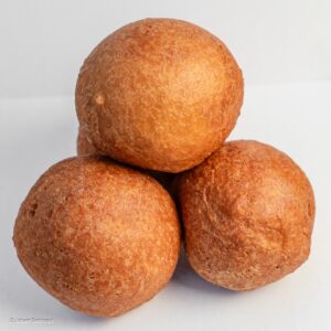 Oliebollen met krenten en rozijnen